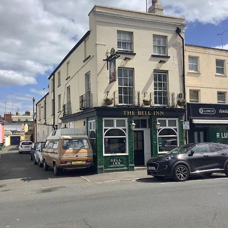 The Bell Inn Cheltenham Exterior photo